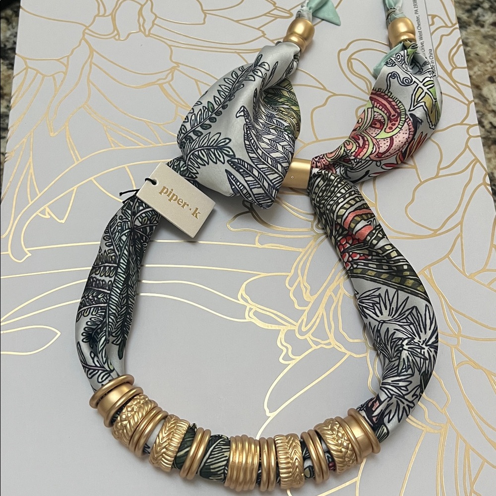 NWT Piper K Satin Scarf Necklace - Picture 2 of 7